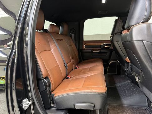 Used 2022 RAM 3500 Limited AWD/4WD image 46