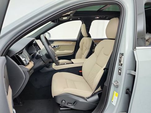 New 2026 Volvo XC90 T8 Plus AWD/4WD image 17