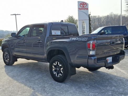 Certified 2021 Toyota Tacoma TRD Off-Road image 4