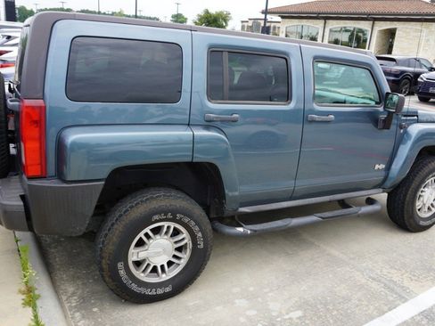 Used 2007 HUMMER H3 AWD/4WD image 4