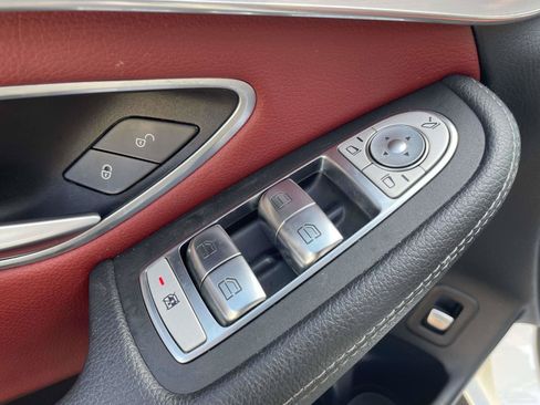 Used 2021 Mercedes-Benz GLC 300 w/ AMG Line image 6