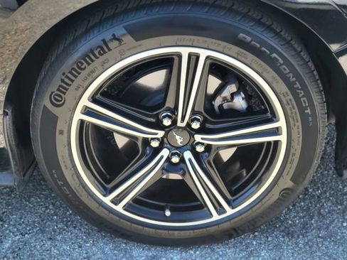 Used 2024 Ford Mustang Coupe image 7