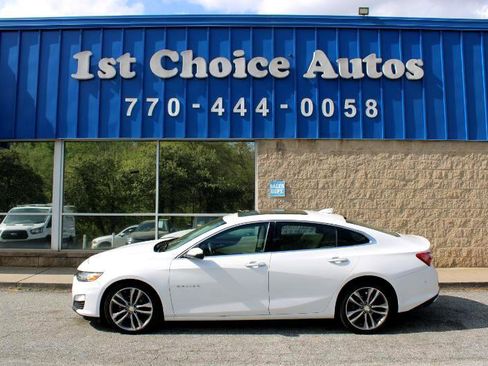 Used 2019 Chevrolet Malibu Premier w/ Sun and Wheel Package image 8