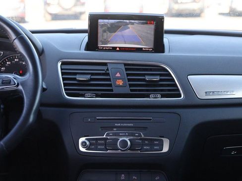 Used 2018 Audi Q3 2.0T Premium w/ Convenience Package image 24