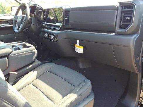 New 2026 GMC Sierra 1500 Elevation image 10