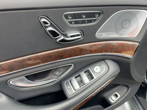 Used 2016 Mercedes-Benz S 550 Sedan image 13