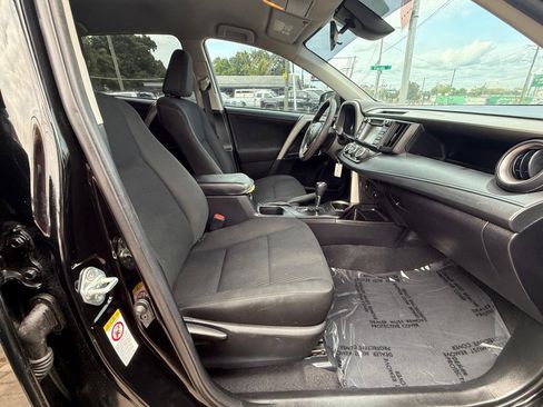 Used 2018 Toyota RAV4 LE w/ All Weather Liner Package AWD/4WD image 17