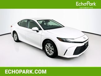 Used 2025 Toyota Camry LE video 1