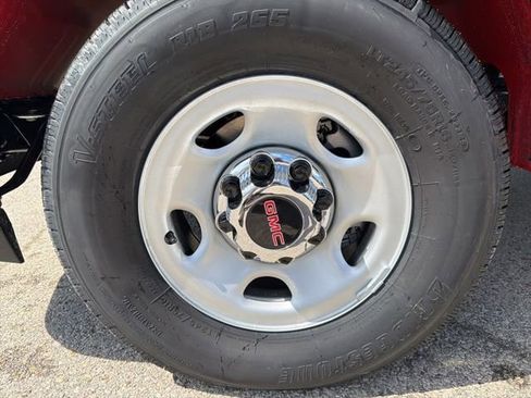New 2026 GMC Savana 2500 w/ Driver Convenience Package RWD image 22