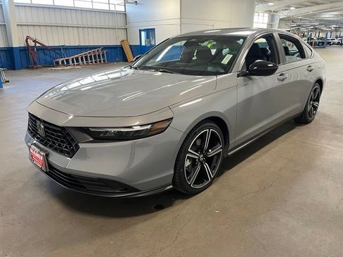 Used 2024 Honda Accord Sport image 7
