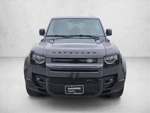 Used 2023 Land Rover Defender 110 X-Dynamic SE AWD/4WD image 2