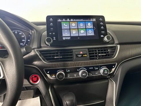 Used 2019 Honda Accord EX image 26