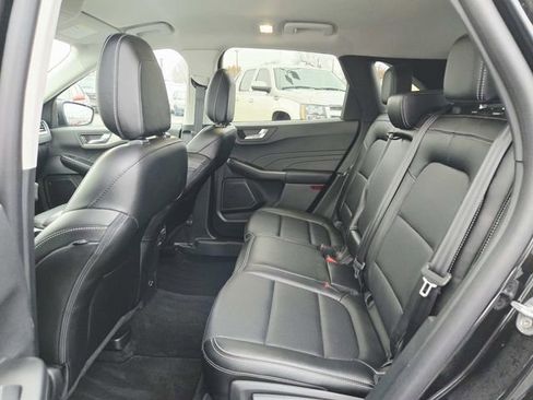 Used 2022 Ford Escape SEL image 9