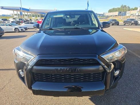 Used 2018 Toyota 4Runner SR5 Premium image 13