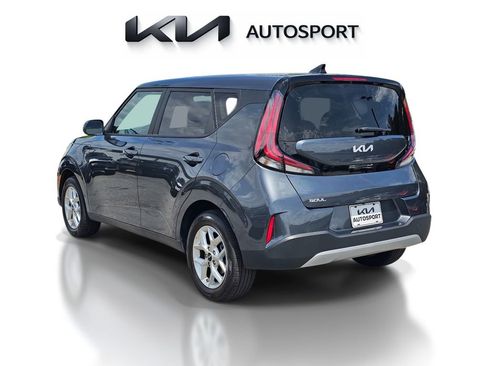 Certified 2025 Kia Soul LX w/ LX Technology Package FWD image 13