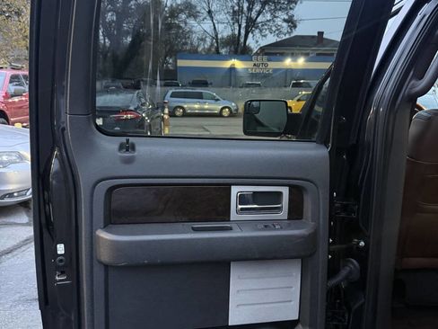 Used 2014 Ford F150 Platinum image 12