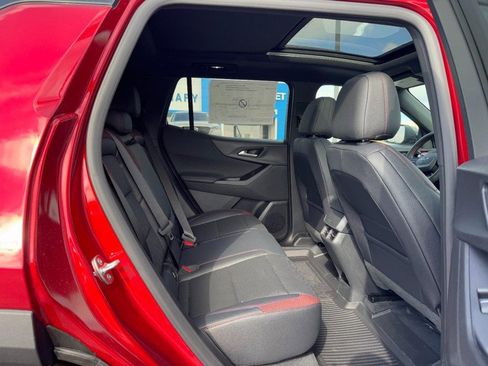 New 2026 Chevrolet Equinox RS w/ LPO, Floor Liner Package image 22