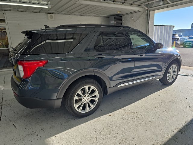 Used 2023 Ford Explorer XLT w/ Equipment Group 202A AWD/4WD image 6