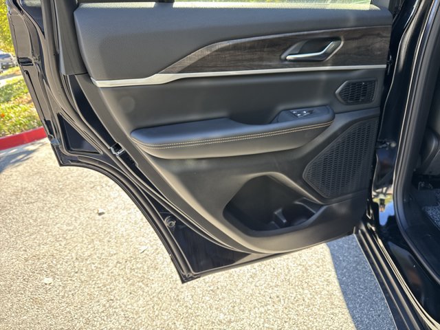 New 2026 Jeep Grand Cherokee Limited AWD/4WD image 22