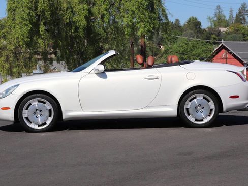 Used 2002 Lexus SC 430 Base 2dr Convertible image 5