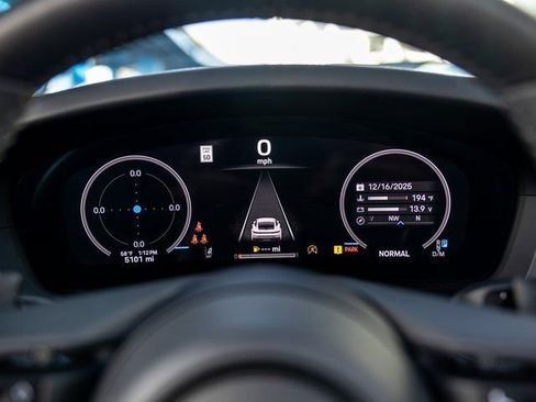 Certified 2025 Porsche 911 Carrera image 27