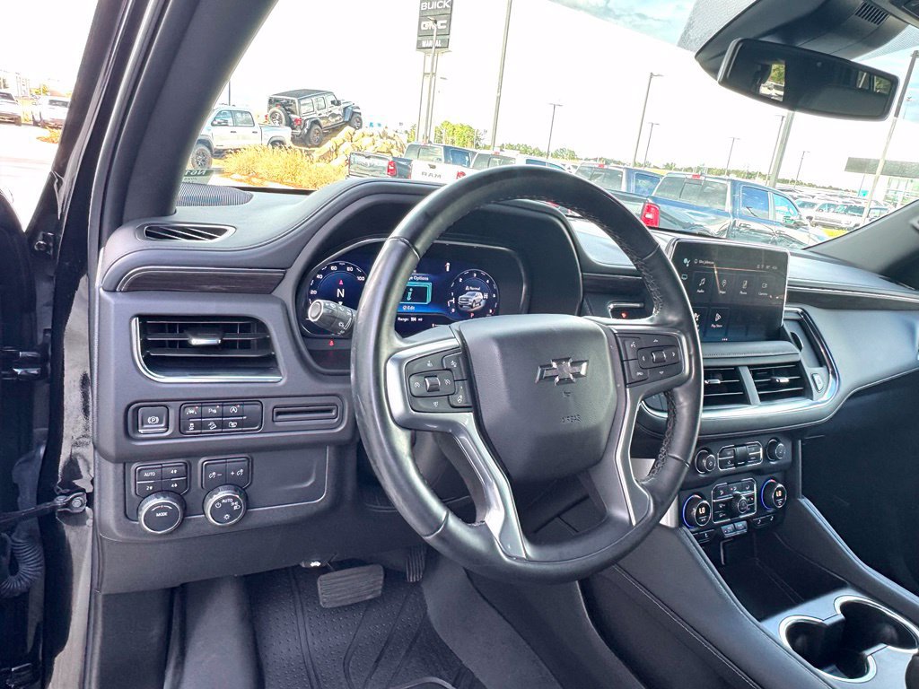 Used 2024 Chevrolet Tahoe Z71 w/ Luxury Package AWD/4WD image 15