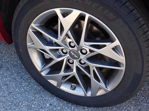 Used 2025 Genesis GV70 2.5T AWD/4WD image 7