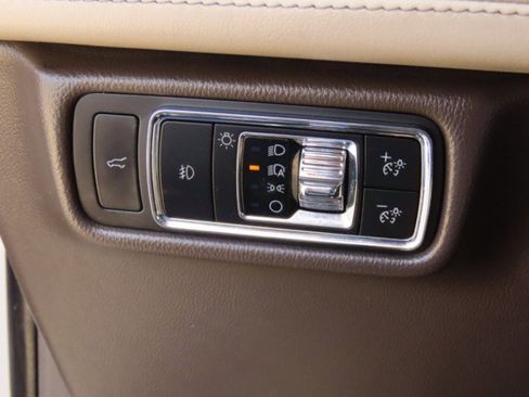 Used 2021 Lincoln Aviator Reserve w/ Equipment Group 202A image 27