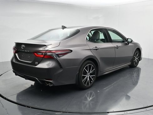 Used 2024 Toyota Camry SE AWD/4WD image 7