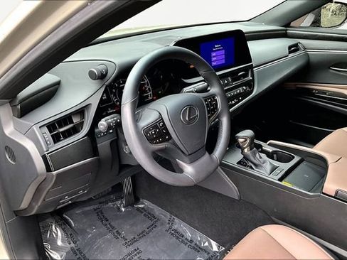 Used 2024 Lexus ES 350 w/ Premium Package image 12
