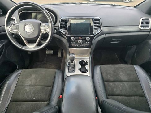 Used 2019 Jeep Grand Cherokee Altitude AWD/4WD image 22
