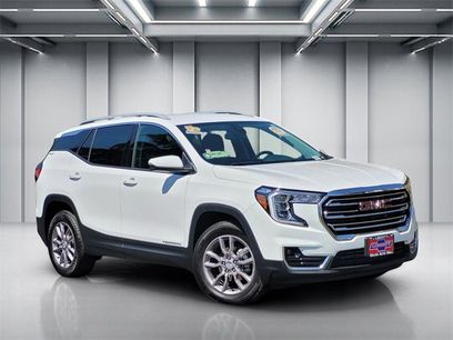 Used 2024 GMC Terrain SLT