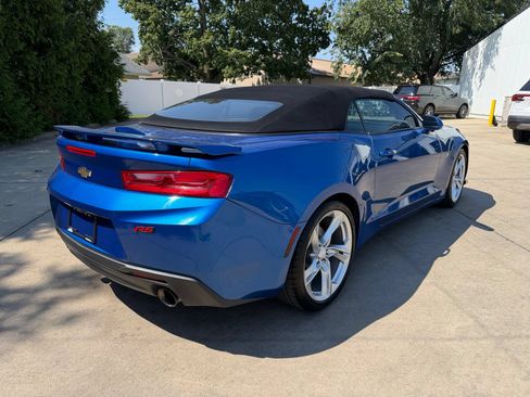 Used 2018 Chevrolet Camaro LT RWD image 12