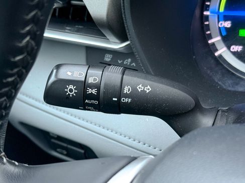 Used 2022 Toyota Highlander LE image 26