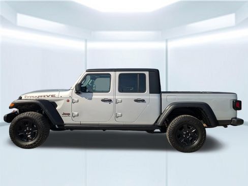 Used 2022 Jeep Gladiator Mojave w/ Cold Weather Group AWD/4WD image 2