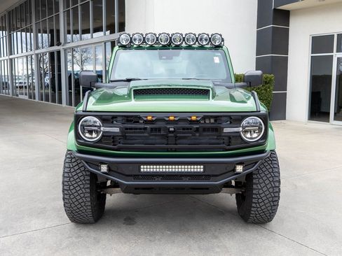 Used 2022 Ford Bronco Black Diamond image 2