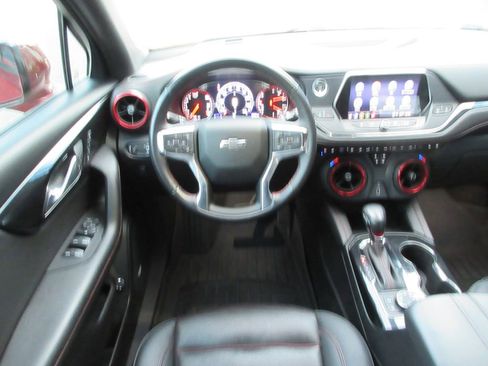 Certified 2022 Chevrolet Blazer RS w/ Enhanced Convenience Package AWD/4WD image 16
