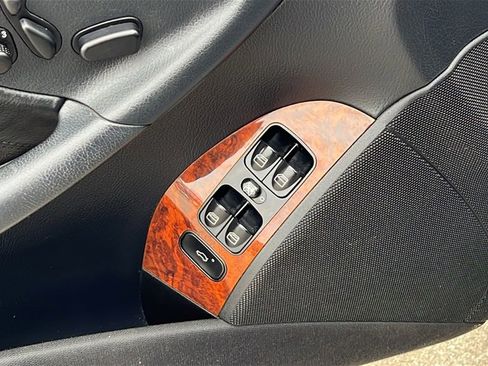 Used 2006 Mercedes-Benz CLK 350 Cabriolet image 10