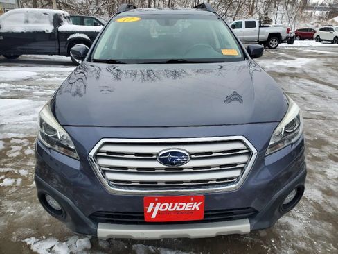Used 2017 Subaru Outback 2.5i Limited image 2