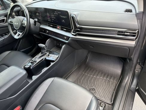 Used 2023 Kia Sportage EX FWD image 11