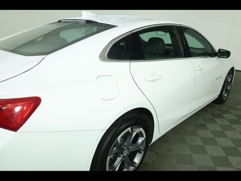 Used 2024 Chevrolet Malibu LT FWD image 16