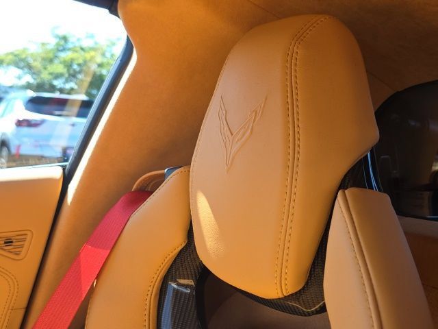 Used 2025 Chevrolet Corvette Stingray Premium Cpe w/ Z51 Performance Package RWD image 26