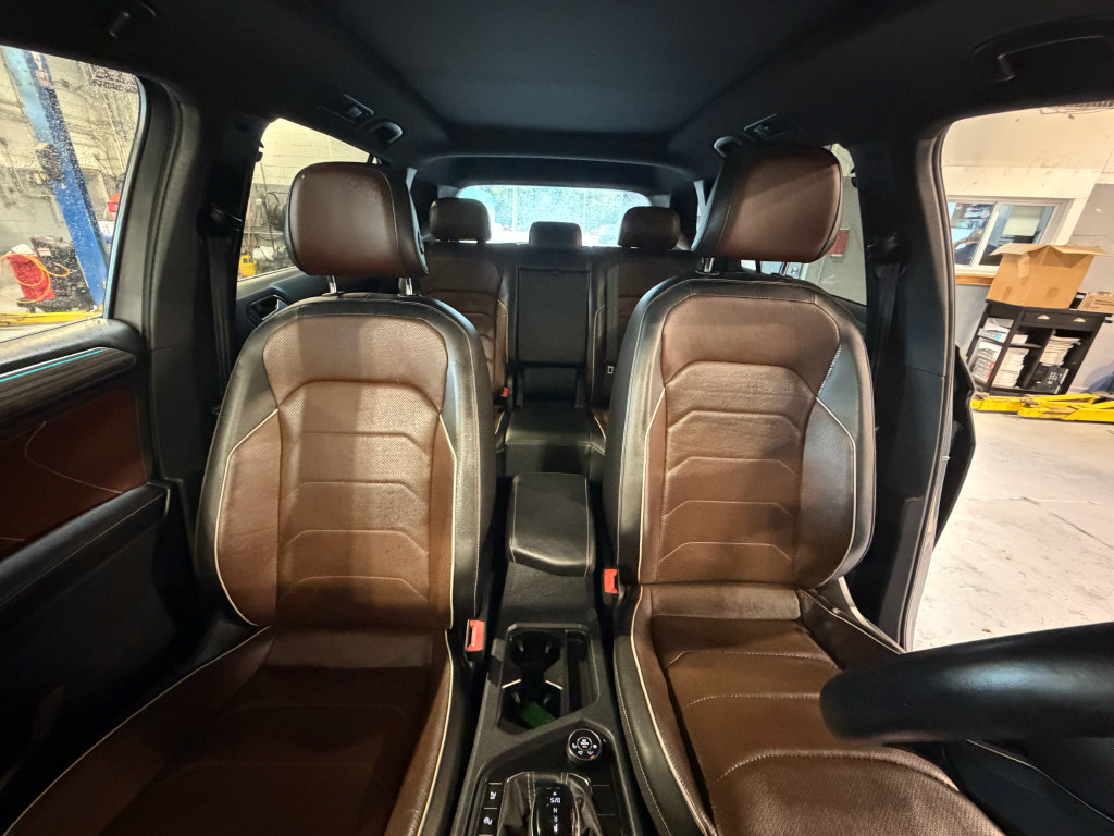 Used 2022 Volkswagen Tiguan SEL R-Line AWD/4WD image 24