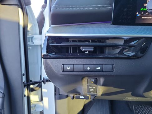 Certified 2025 Nissan Murano SL image 21