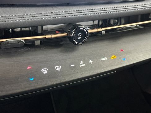 Used 2024 Nissan Ariya AWD image 24