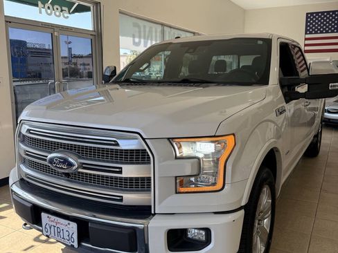 Used 2015 Ford F150 Platinum w/ Equipment Group 701A Luxury AWD/4WD image 15