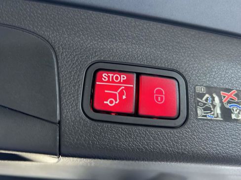 Certified 2025 Mercedes-Benz GLS 450 4MATIC image 13