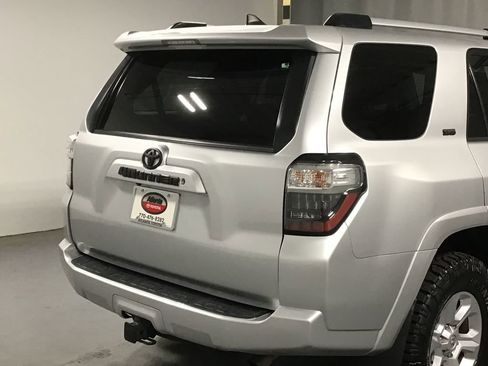 Certified 2020 Toyota 4Runner SR5 RWD image 9