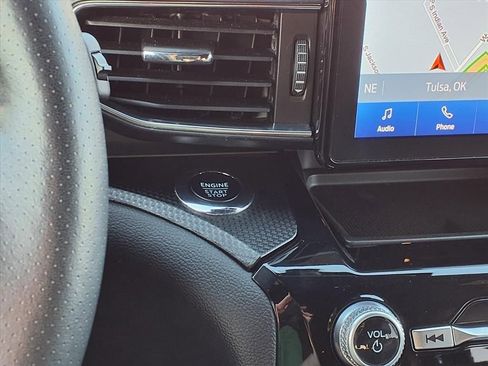 Used 2023 Ford Explorer ST-Line image 13