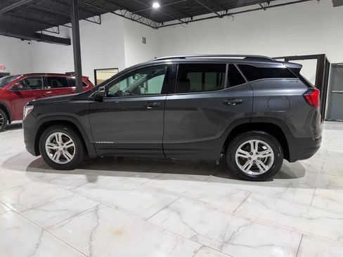 Used 2019 GMC Terrain SLE w/ Driver Convenience Package FWD image 6